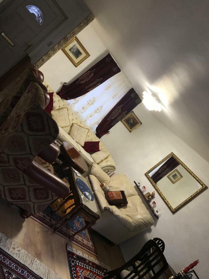Modern Cosy Room With Private Bathroom Harrow Εξωτερικό φωτογραφία